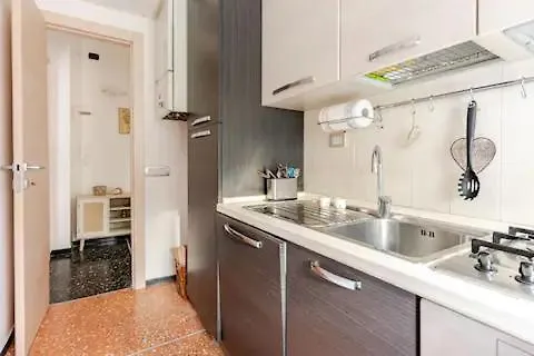 Cozy Apt Walking Distance Sea And Near Golf & Iclass - Italy Flat Vacation Rapallo Italy